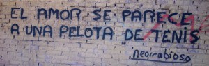 el amor se parece a una pelota de tenis