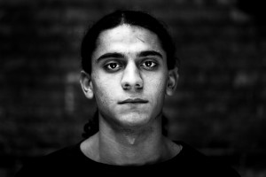 Hoy tramos a Poetizando al fantástico poeta Yahyah Hassan