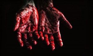 Tu sangre por mi tripa | Reseña de Cuerpos malditos de Lucía Baskaran