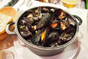 Moluscos fríos, familia en llamas | Reseña de Mejillones para cenar de Birgit Vanderbeke